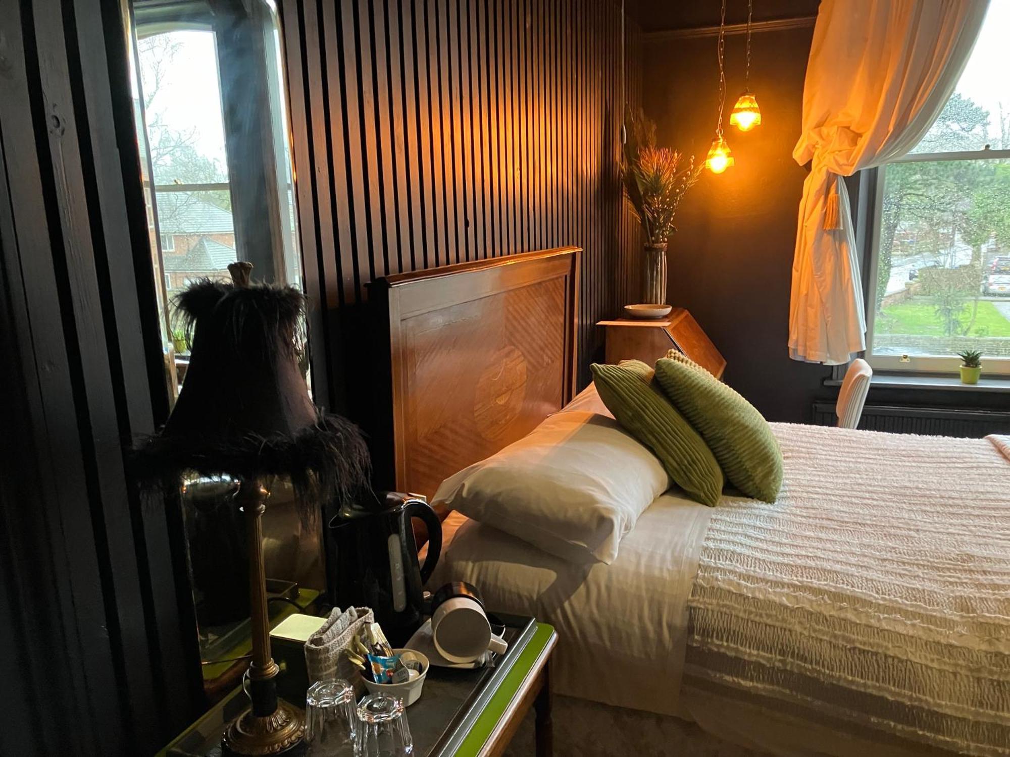 סייל Cornerstones Guest House מראה חיצוני תמונה