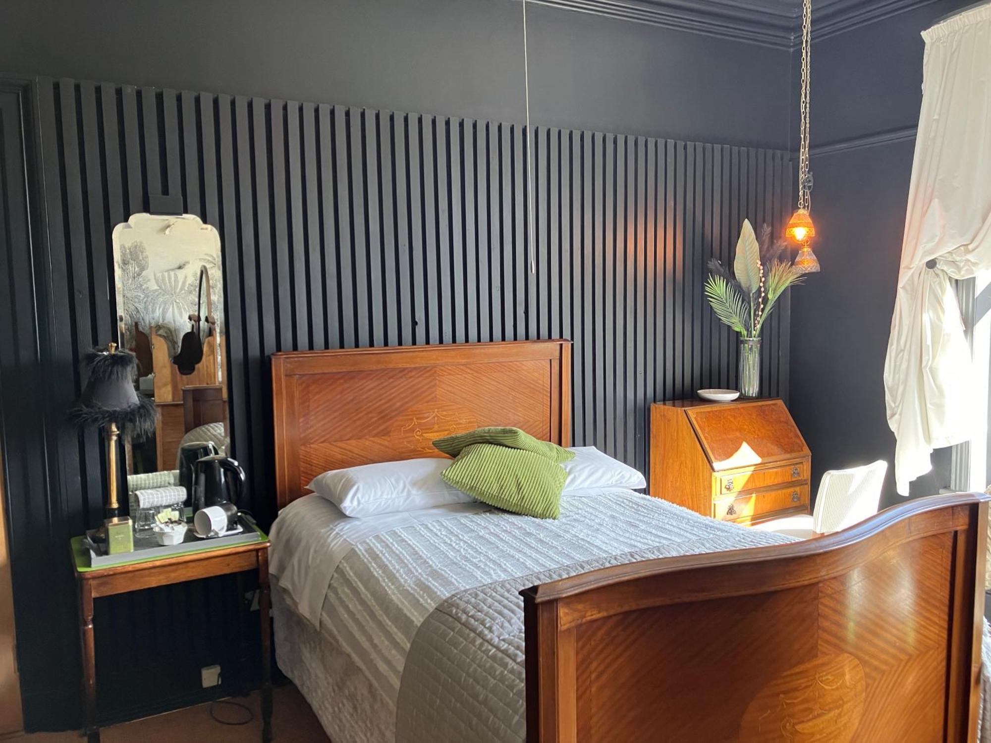 סייל Cornerstones Guest House מראה חיצוני תמונה
