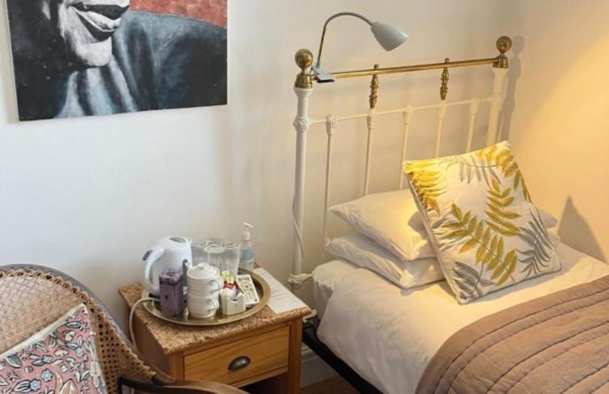 סייל Cornerstones Guest House מראה חיצוני תמונה